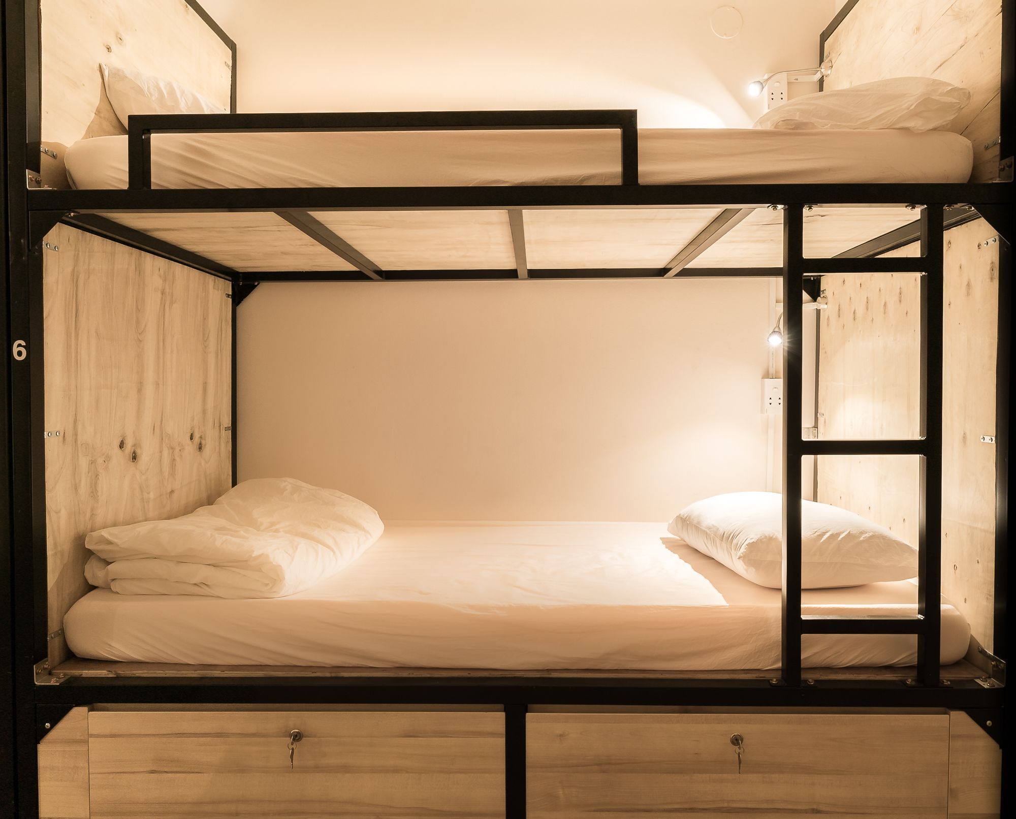 Alleyway Hostel (Adults Only) Хошимін Екстер'єр фото